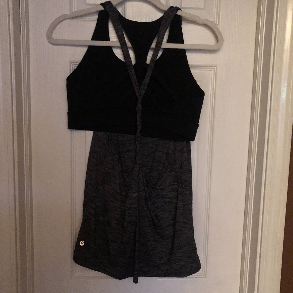 dark grey lululemon tank top with bra size 10 - Picture 4 of 4